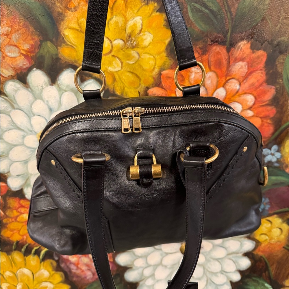 Elegant Yves St Laurent Leather Handbag